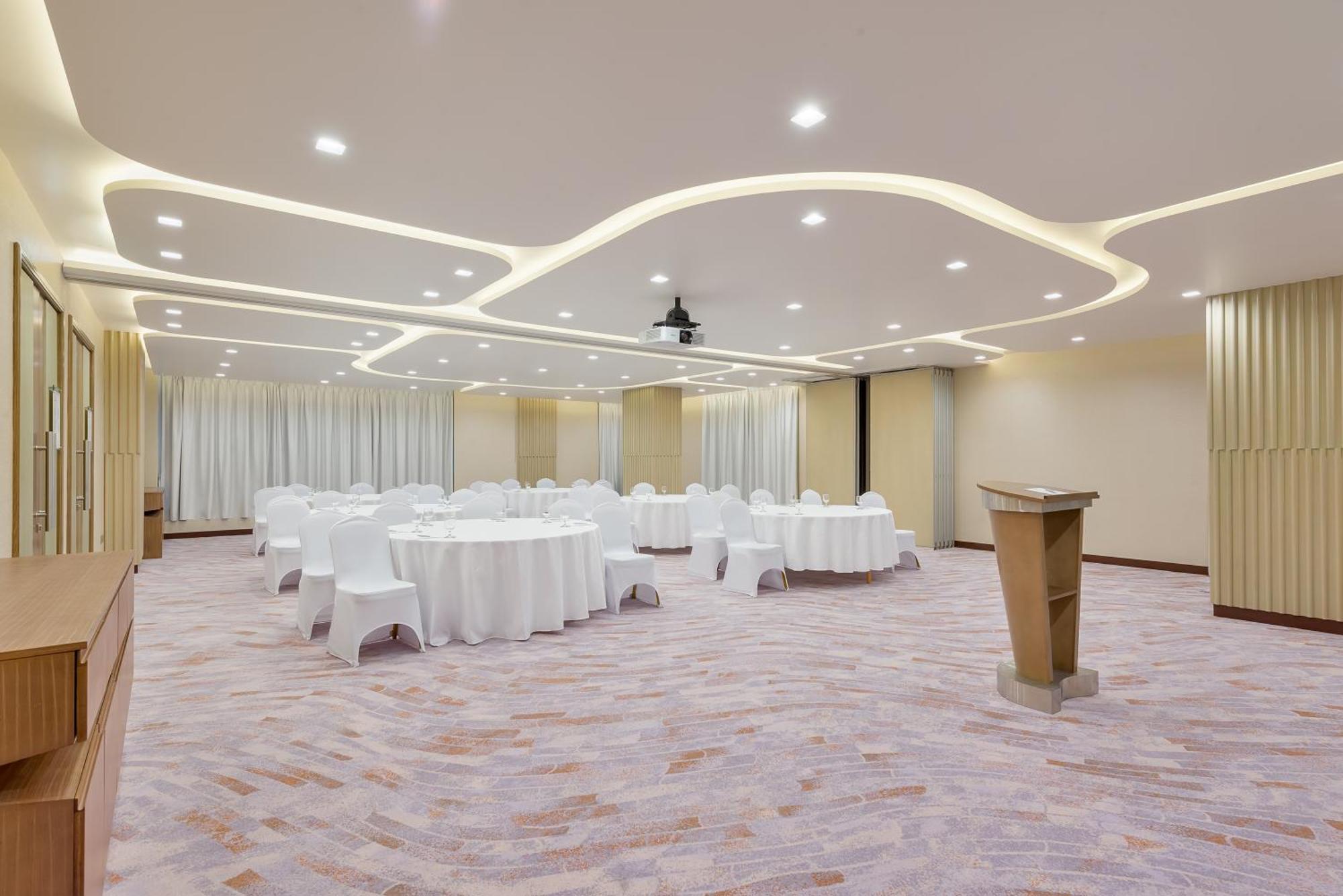 Intercityhotel Bawshar Muscat Exterior photo